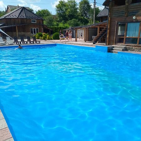 Hotel & Restaurant Complex Hap-Ok Brodki Zewnętrze zdjęcie