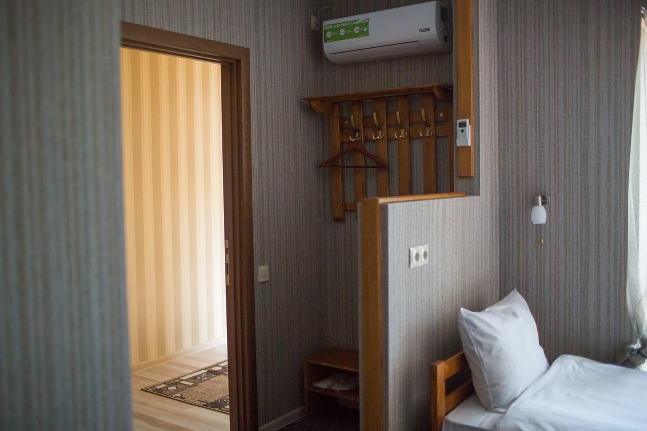 Hotel & Restaurant Complex Hap-Ok Brodki Zewnętrze zdjęcie